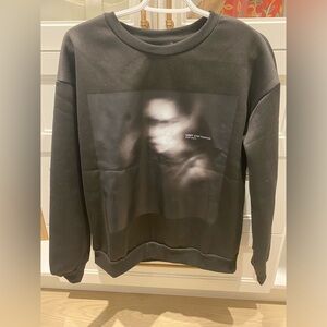 CHILL BLACK CRRW NECK